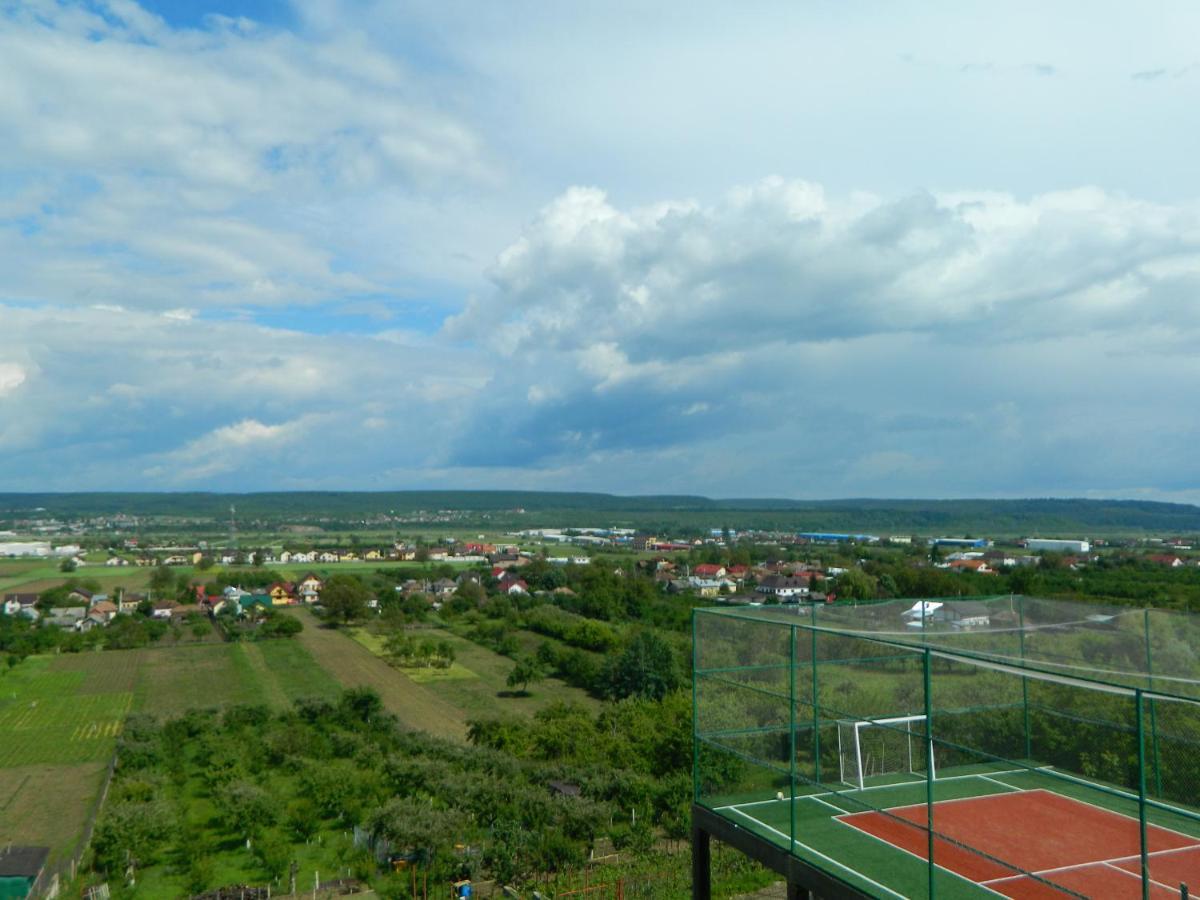 Pensiunea Andrei Maracineni Exterior photo